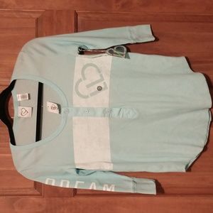 Live Love Dream woman's size XSP 3/4 sleeve Henley half button scoop neck NWT